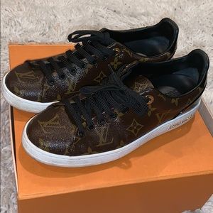 Louis Vuitton sneaker